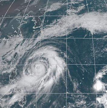 台風21号｢目がくっきり｣あす以降 南西諸島から本州縦断？