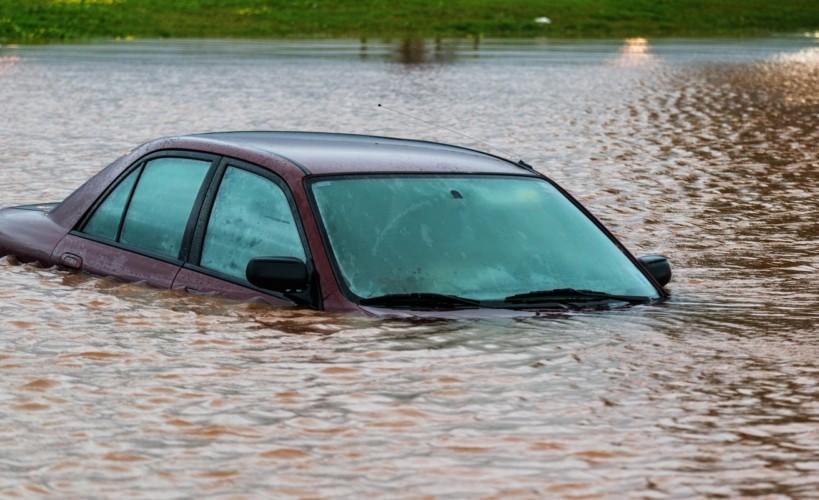 水没してしまった自動車、その後はどうなってしまうの？