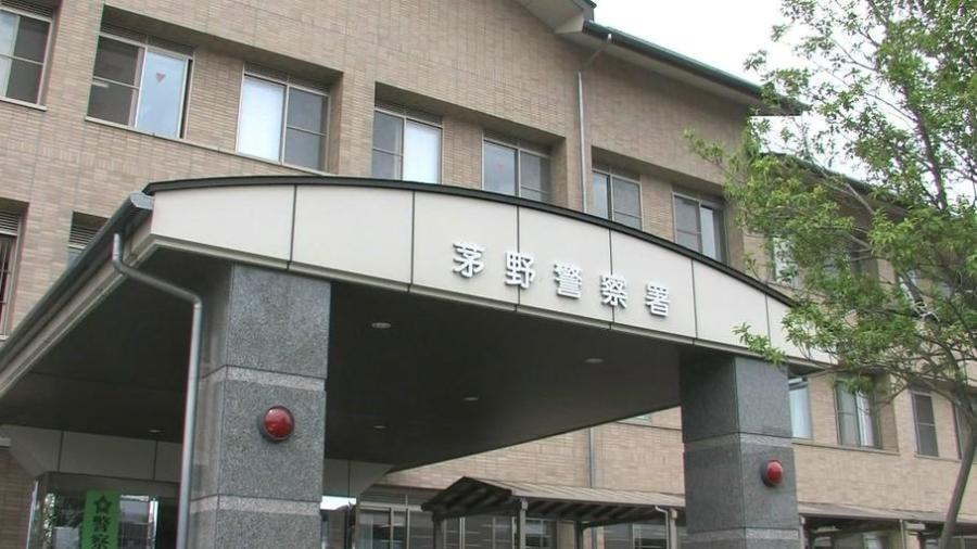 パチンコ店の従業員と客が共謀か パチスロ機の設定情報を不正入手した疑い 複数店舗でも同様の被害か 男2人を逮捕