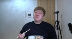 【古参】ヒカキンがセブンの豚焼肉弁当を紹介！美味しい食べ方は？【喜ぶ】のイメージ画像