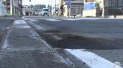 無職の中国人の男（30）を過失運転傷害の疑いで逮捕 国道7号で乗用車を運転→センターラインをはみ出し対向車線を走る軽乗用車に衝突→60代の男女2人に大けがをさせたか… 男は友人と観光中 青森県平川市のイメージ画像
