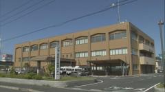 コンビニで…レジ待ちの女性客(10代)のスカート内の下着を、しゃがんでのぞき見…無職の男(48)を逮捕 「のぞき見したことに間違いありません」認める 同じ店でバナナ盗んだ疑いでも逮捕されていた 鳥取