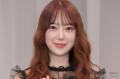 堀未央奈、美脚透ける黒ワンピ姿「女..