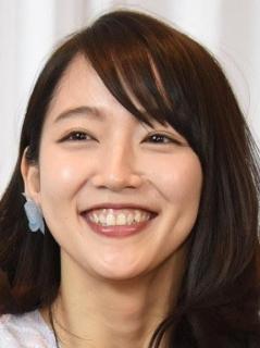 体のライン浮き出る！吉岡里帆 テロンテロンの全身姿「あら〜」「リアルヴィーナス」「惚れてしまう」「美ですな」