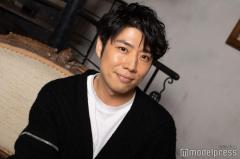 黄皓、妻とともに第1子のお宮参りへ 3ショットに「幸せが溢れてる」「まさに天使」と反響
