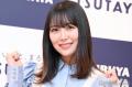 白間美瑠“タオル1枚”大胆サウナショ..