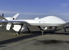 政府、防衛用無人機を大量配備へ 26年度予算に1000億円超