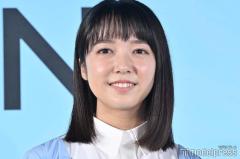 上白石萌音、明治大学卒業 袴ショットで報告「生涯学び続けます」