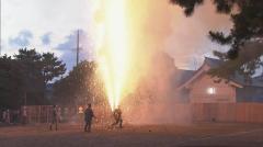 460年以上続く豊橋祇園祭の「手筒花火」で“暴発” 竹筒抱えていた男性1人大けが わき腹などにやけどや打撲 愛知・豊橋市