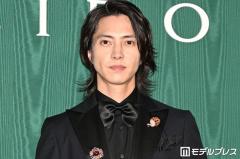 山下智久、中島健人・Snow Man目黒蓮とのLINEグループ名告白で反響相次ぐ「最高にかっこいい」連絡先交換のきっかけも明らかに