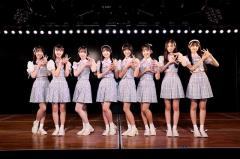 AKB48 18期研究生「ただいま 恋愛中」で公演デビュー