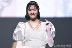 新川優愛、プリンセス風レースドレス×ダメージパンツが可愛い【TGC香川2025】
