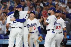 ドジャース、レジェンド左腕カーショーの偉業を飾る劇的勝利フリーマン殊勲打＆大谷翔平がサヨナラ生還のイメージ画像