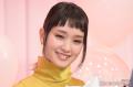 剛力彩芽、ミニ丈×ロングブーツで美..