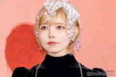 益若つばさ、ミニ丈ワンピースでスラリ美脚披露「スタイル良すぎ」「着こなし可愛い」と反響のイメージ画像