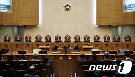 30日に強制徴用訴訟の最高裁判決 日韓関係の行方は
