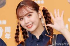 藤田ニコル、幼少期と現在の比較ショット公開「アングルも服装も完璧」「可愛すぎる」と話題に