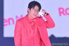 オリラジ藤森慎吾、7年ぶり「ガルアワ」にシークレット登場 ファンサ連発も嘆く「通路に落ちてそのままになってた」【GirlsAward 2025SS】