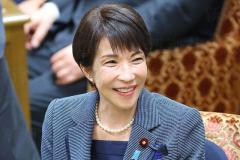 とうとう逃げ続けていたぶら下がり取材に応じた 中傷動画問題で一見大ピンチな高市首相が「逃げ切れる」と余裕の構えを見せているワケのイメージ画像