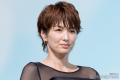 吉瀬美智子、次女の写真公開 プール眺める姿に「骨格似てる」の声