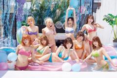 伊織もえ・篠崎こころ・篠原みなみら、美ボディ際立つ水着姿で集結