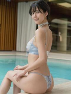 “令和のモグラ女子”仲原ちえ、写真集のワンショットを公開!バックショットで引き締まった美ボディを披露