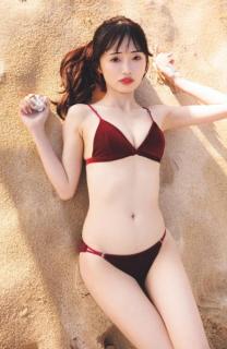 元NHT48中井りか、充電期間終えグラビアで復帰 ふんわり美バスト輝く