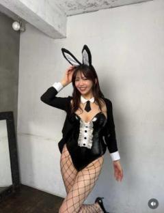 宮川みやび、黒バニー×網タイツ姿でムチムチのダイナマイトボディ披露「セクシーだね」「たまらん」のイメージ画像