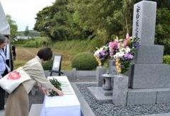 台湾の立法委員らが安倍晋三元首相の墓参り 「台日の友好関係を築きたい」