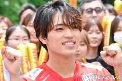 timelesz原嘉孝、石川祐希選手の強烈スパイク直撃で吹っ飛ぶ「思い出として墓場まで持っていきます」のイメージ画像
