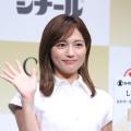 川口春奈 純白衣装を脱いだら“バキバ..