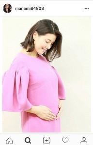 第１子妊娠の橋本マナミ、ふっくらお腹ショットを公開「おめでとう」「元気なベビちゃんを」と祝福の声