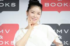藤あや子「家族ぐるみのお付き合い」人気女優との食事会ショット披露「美しすぎる」「お揃いコーデ可愛い」と反響