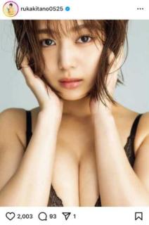 「2000万バズの女」北野瑠華、艶っぽい表情の美谷間際立つランジェリー姿が大反響のイメージ画像