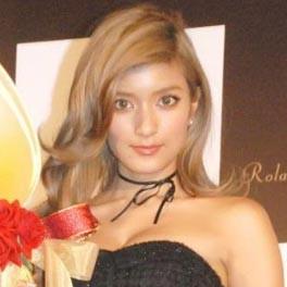 ﾛｰﾗ､社長と確執で事務所との関係悪化!ｽﾀｯﾌ失望､大量離脱へ?