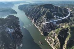 世界初となるグラウンドアンカー式回転ケーブル吊り橋が施工―中国のイメージ画像