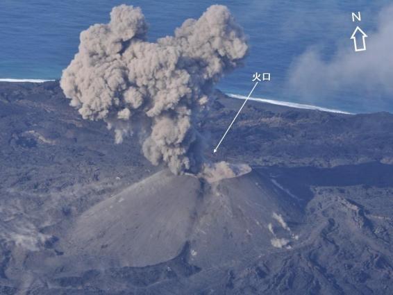 小笠原諸島の西之島が約2年ぶりに噴火