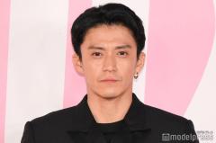 小栗旬、家族旅行で「身バレ」気にする娘に「窮屈な思いさせちゃってる」