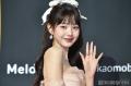 IVEウォニョン、ミニスカから美脚スラ..