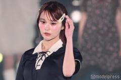 YouTuberさくら、ミニワンピで美脚スラリ「綺麗」「見惚れる」の声