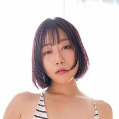 業界屈指の艶ドル・小湊優香、3年半ぶりのDVDで色気が増した美貌と自慢のスタイルを披露