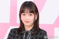 川栄李奈、ミニワンピ×ハイソックスで美脚スラリ「スタイル良すぎ」「美女オーラすごい」と反響のイメージ画像