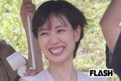 戸田恵梨香 ゴールドドレス姿に「勿体無い」と一部から“タグ問題”指摘…“華奢な身体”とサイズのミスマッチが裏目にのイメージ画像