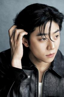 チェ・ジョンヒョプ、韓国俳優初「ar」表紙に登場 知られざる素顔明らかに