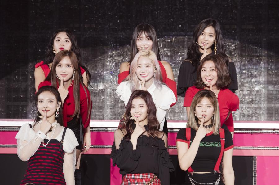 TWICE、7万人を動員した初アリーナツアー完遂 韓国