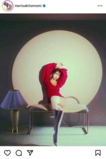 森咲智美、超ミニの赤いワンピース姿で”美脚”ショット披露「めちゃくちゃセクシー」のイメージ画像