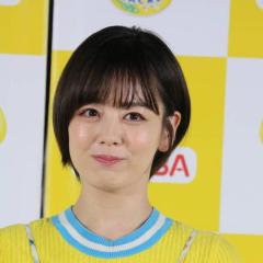 伊原六花「バブリーダンス」の裏で受けていた辱め。「カツラを持った父親が…」のイメージ画像