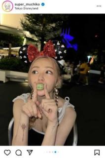 てんちむ、ディズニーシー満喫ショットに賛否の声「ビジュ爆発」「子供預けてなにしてんの」