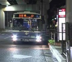 車内の後部に移動中発進…市バスに乗っていた17歳高校生が転倒し頭打って搬送 運転手が着席を確認せず 名古屋市中川区のイメージ画像