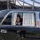 橋本環奈、車の窓から顔を出すオフショットが大反響「..(111)